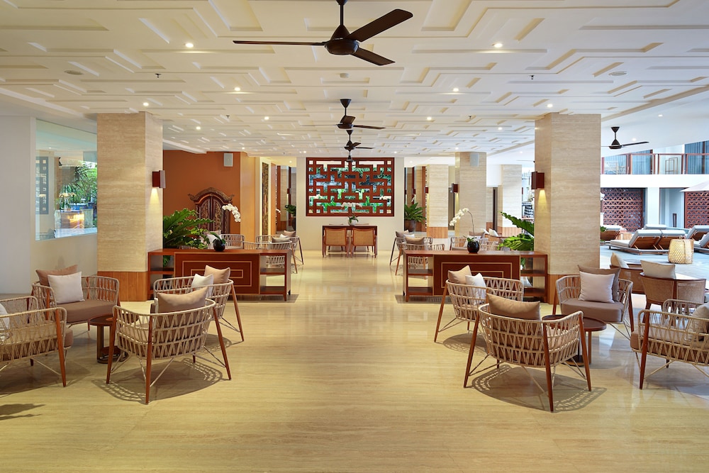 The Bandha Hotel & Suites 93/107