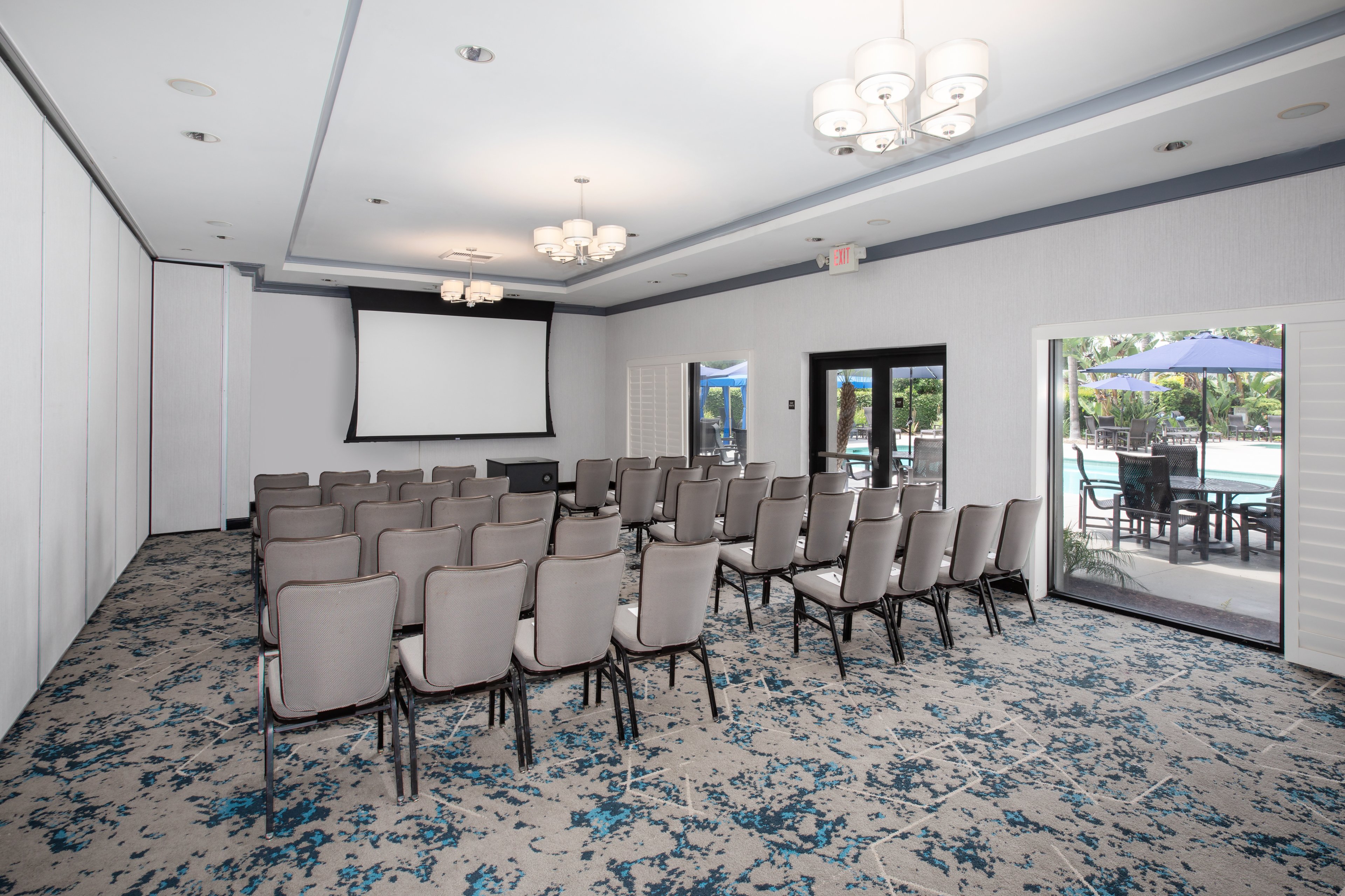Crowne Plaza Costa Mesa Orange County 54/64