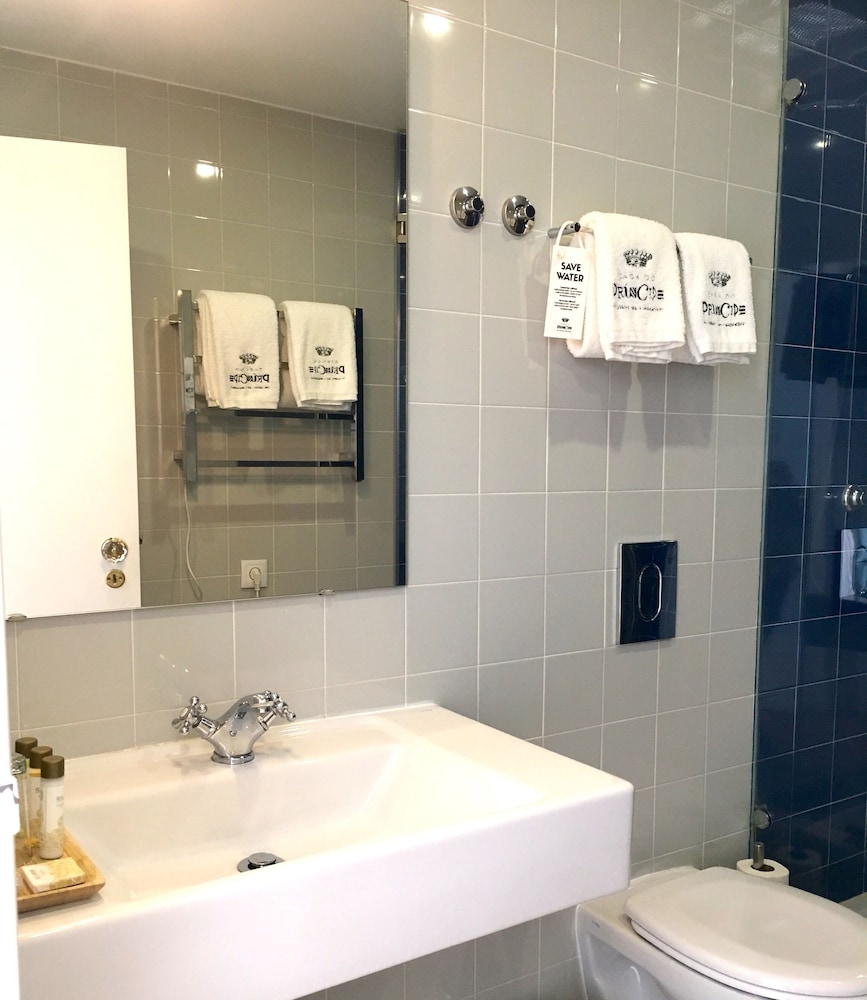 Imperial, Suite, Twin Beds, Sofa, Balcony، Casa do Principe 2/2