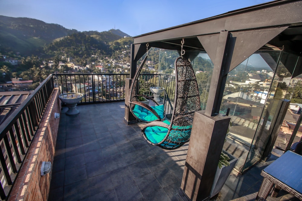 Kandy City Stay 69/78