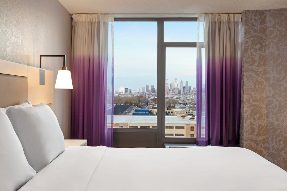 Holiday Inn Philadelphia Arpt-Stadium Area 25/54