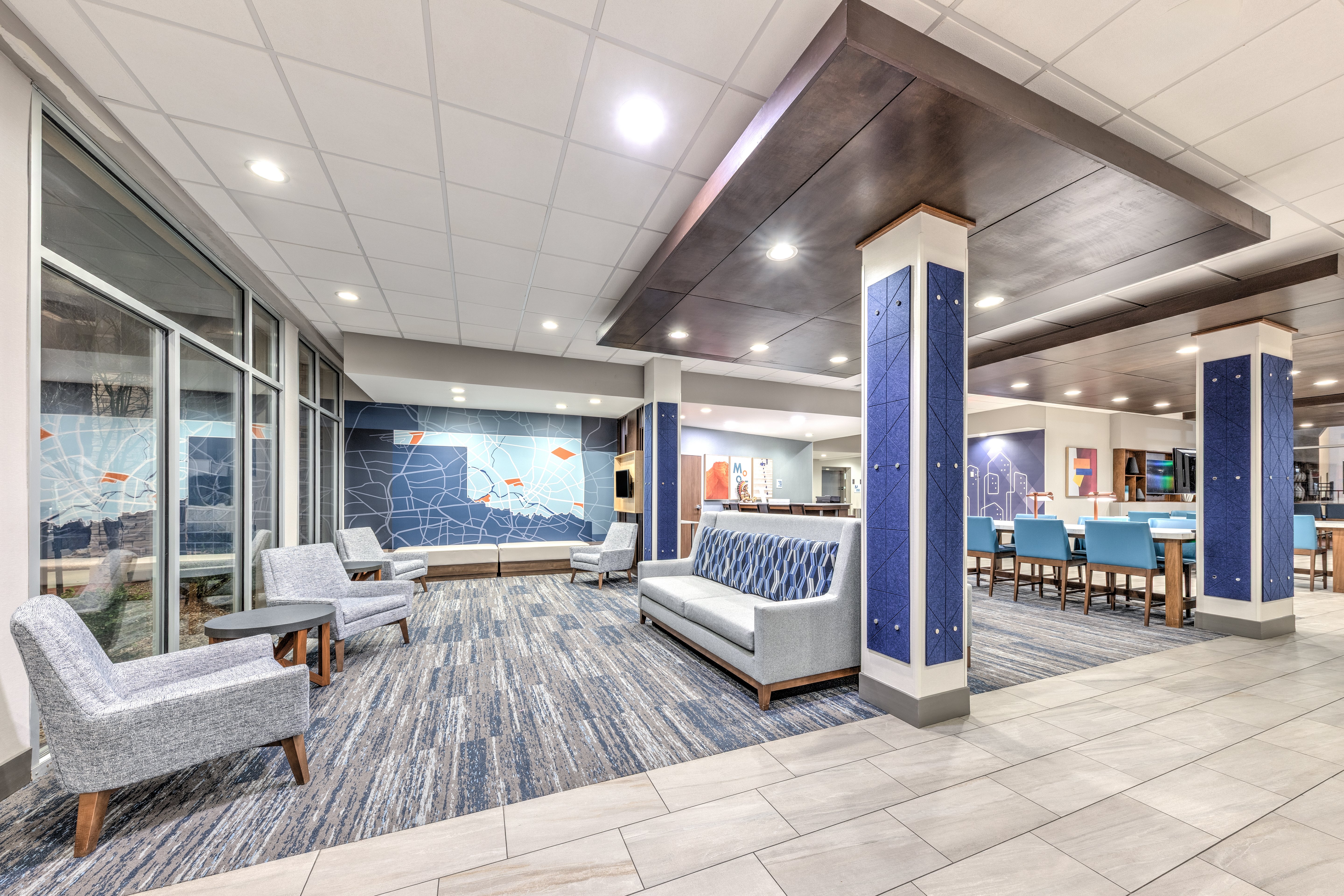 HOLIDAY INN EXPRESS & SUITES MOORE 52/75