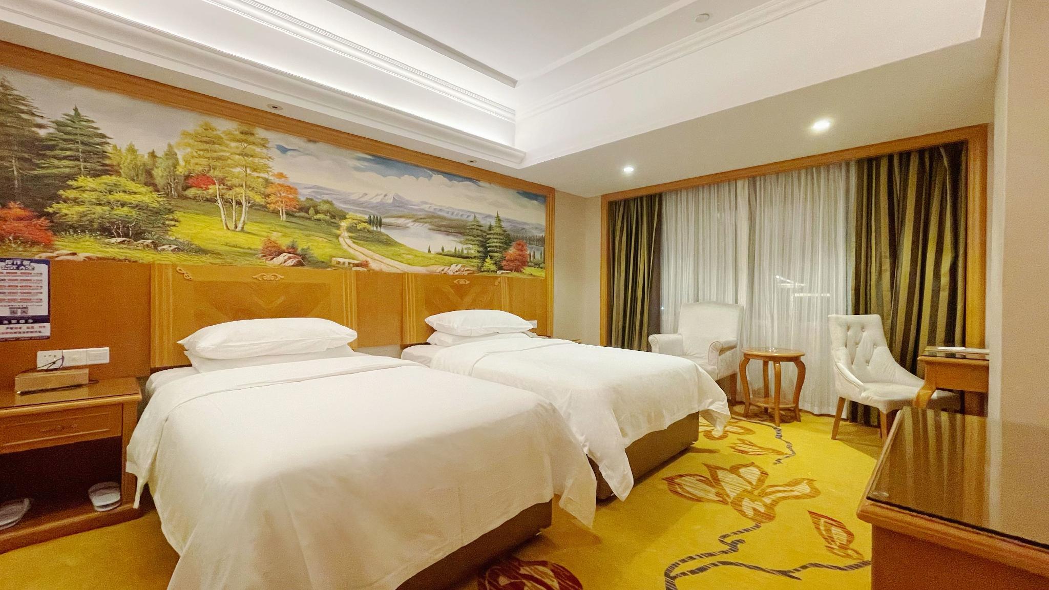 Vienna Hotel (Dongguan Baihuadong) 27/51