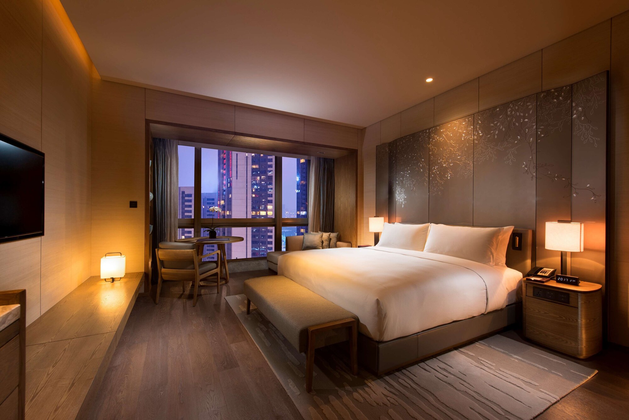 Deluxe, King Bed, River View, Canton Tower