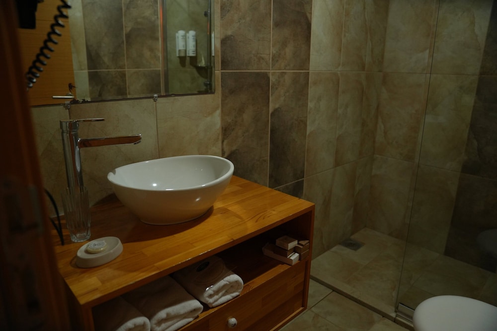Cevizdibi Butik Otel 50/50