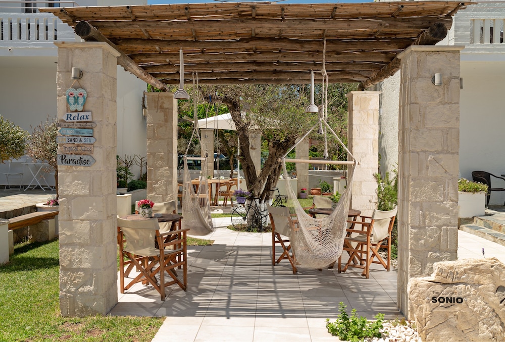 Sonio Beach Hotel 49/57