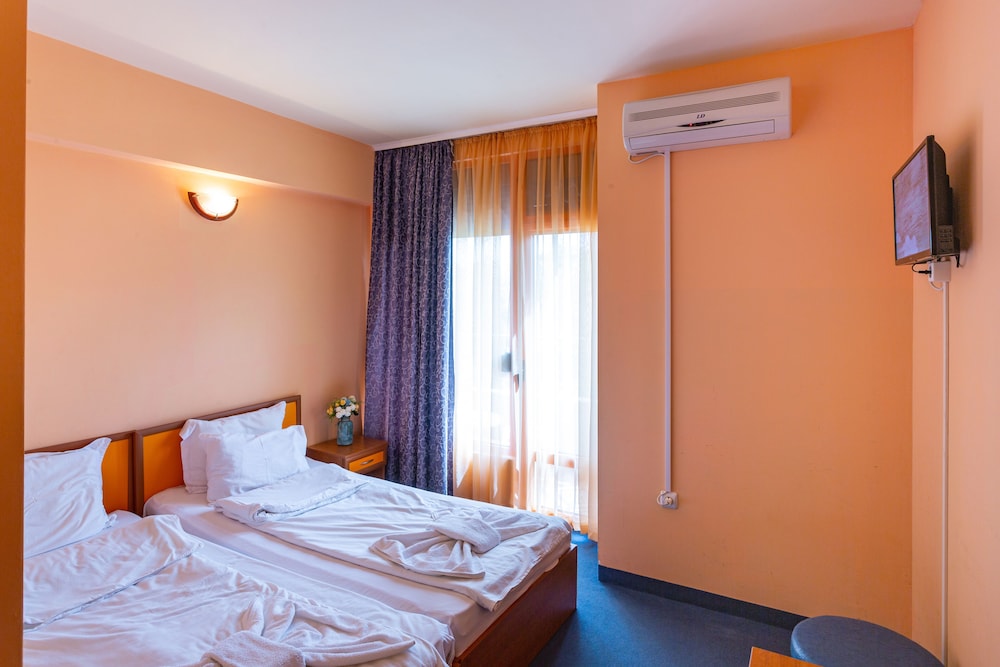 Family Hotel Jemelly 17/50