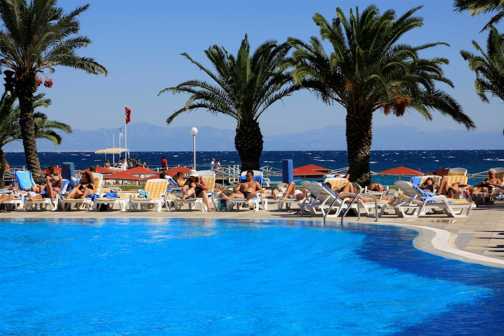 TT HOTELS HYDROS CLUB 19/93