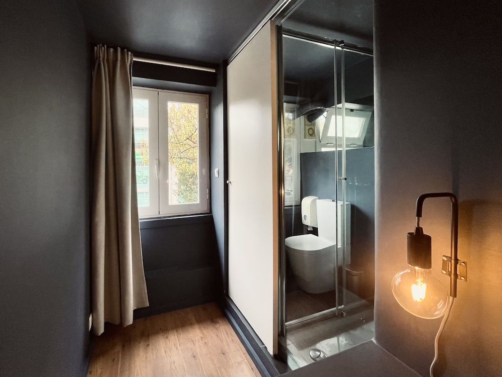Avenue Hostel & Suites 23/32