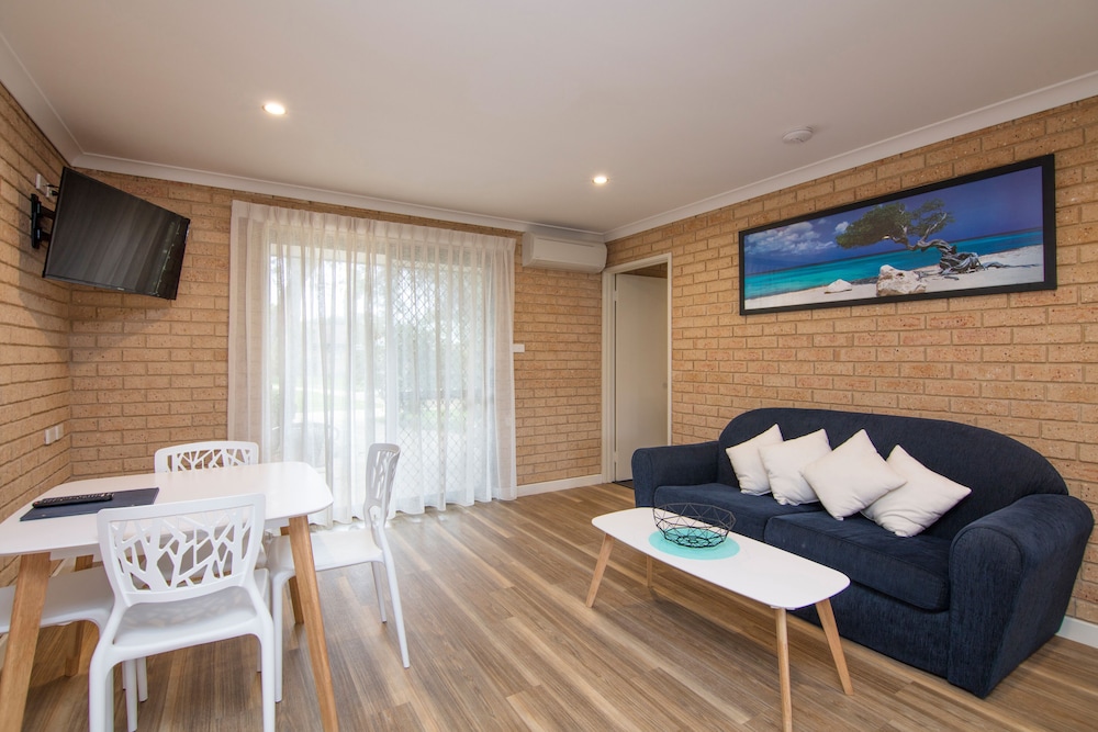Cervantes Pinnacles Motel 26/42