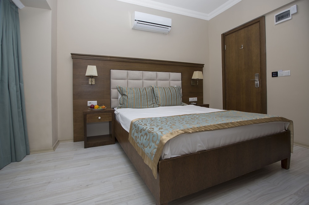 AKKAN LUXURY HOTEL 36/84