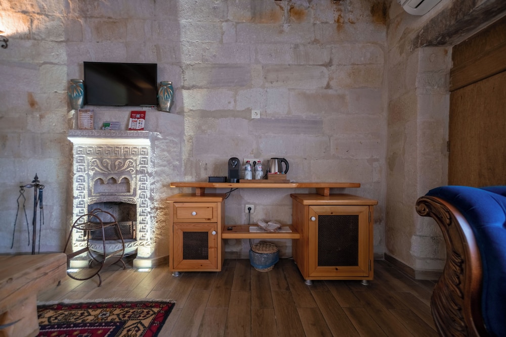 Divan Cave House 66/76