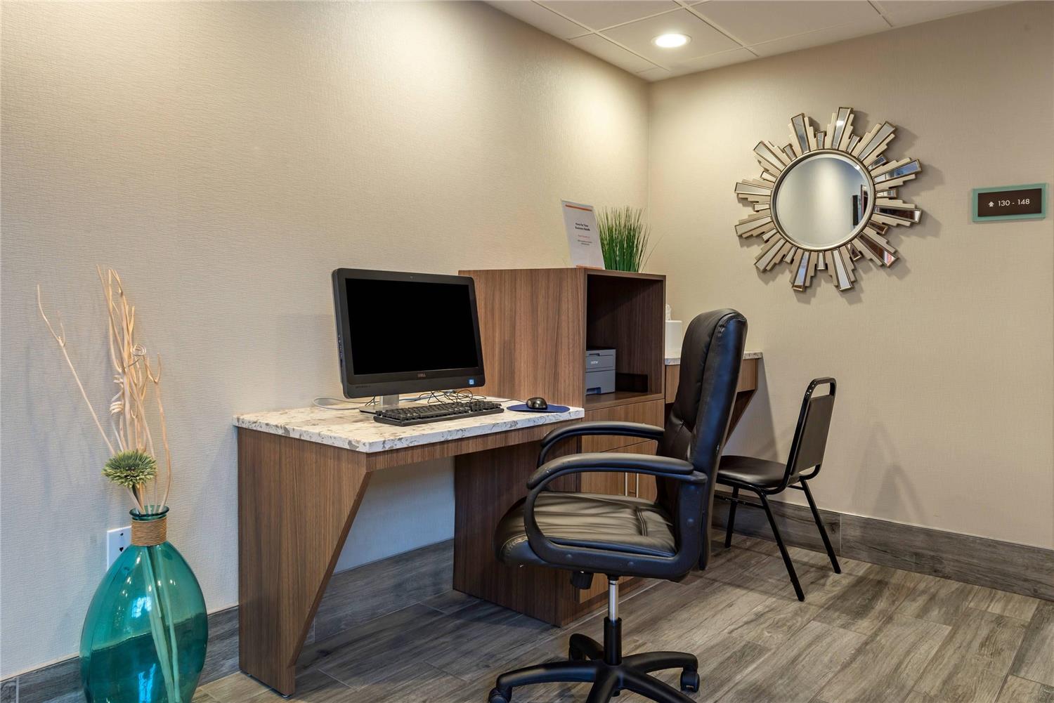 MainStay Suites Horsham - Philadelphia 13/17