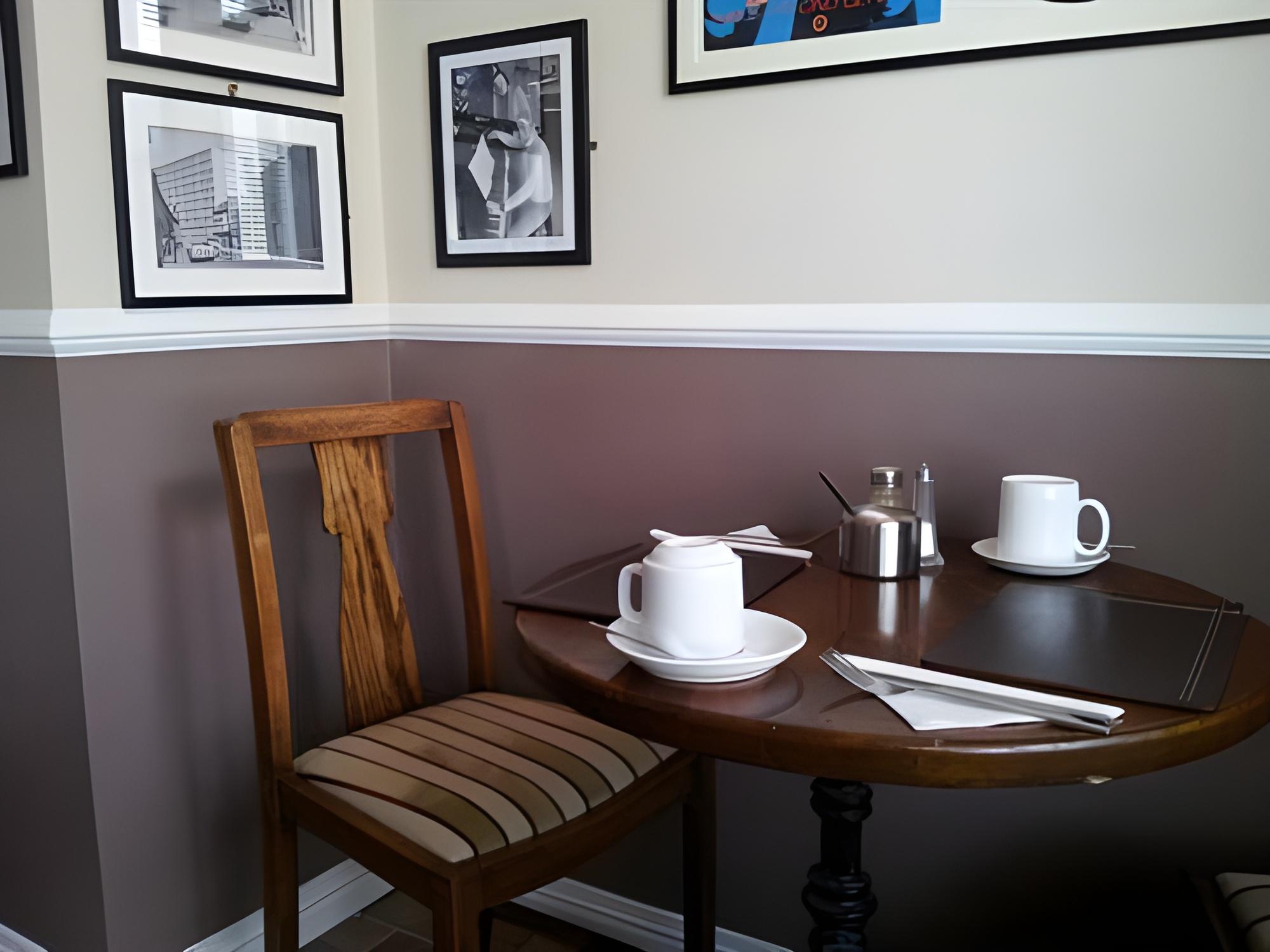 Abbey Bed and Breakfast 27/31