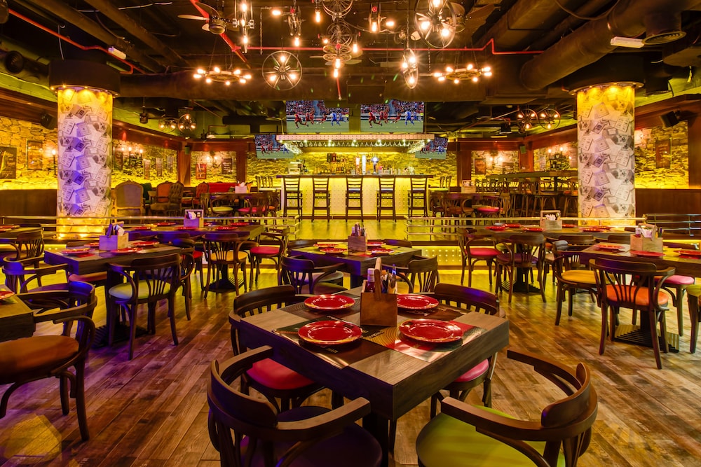 restaurant cafeteria