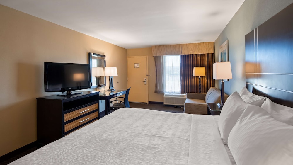 Best Western Newport Inn 19/43