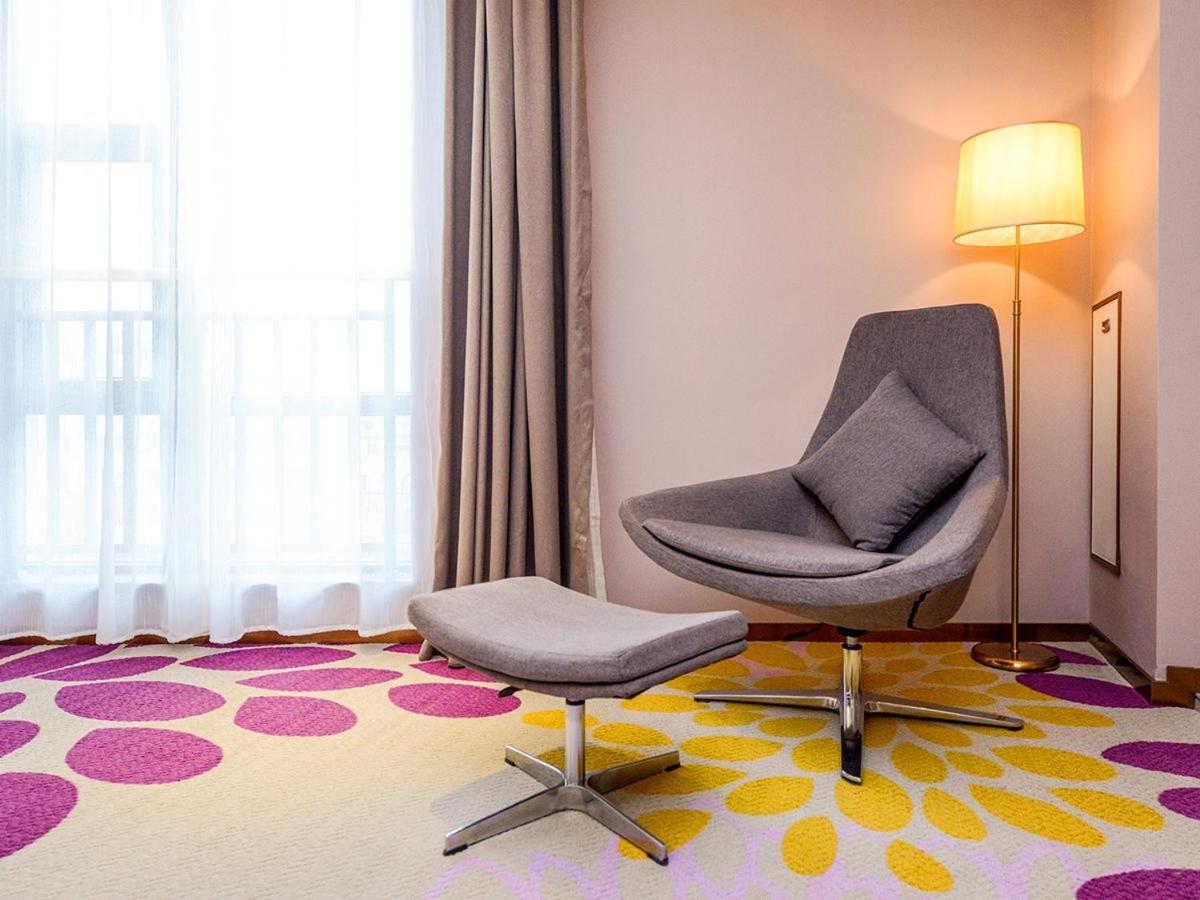 Lavande Hotel (Chengdu Xinjin Rulin Road Metro Station) 30/37