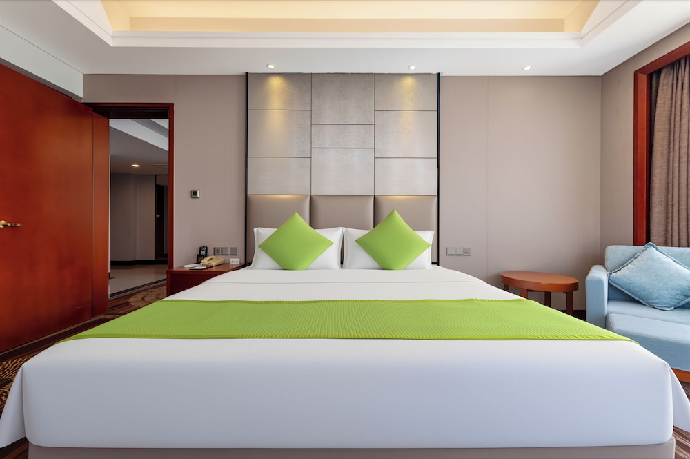 King Maker Grand Hotel 14/49