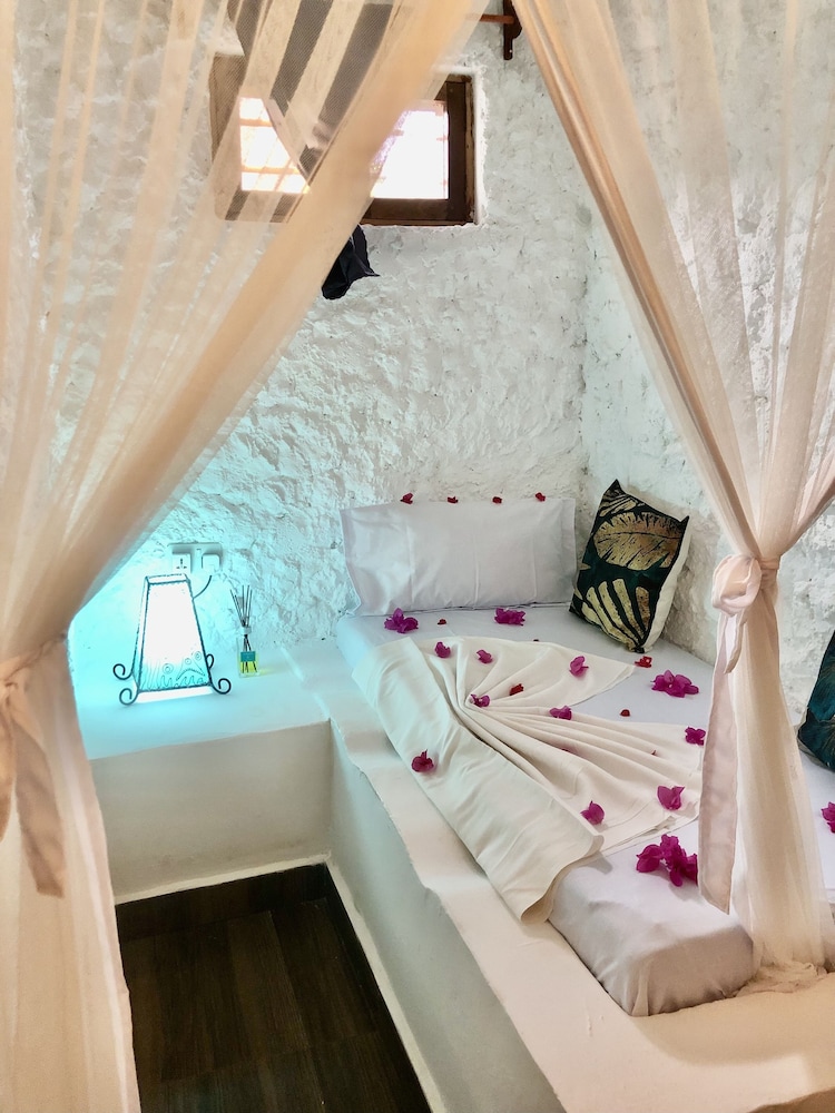 Bahati Villa 32/50