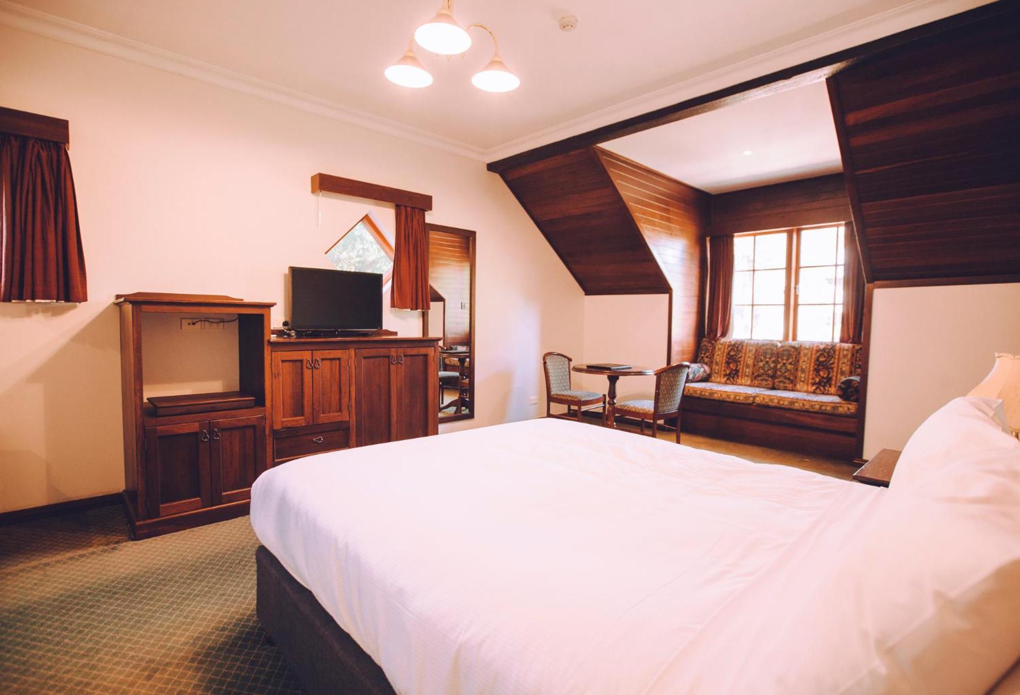 Suite, King Bed
