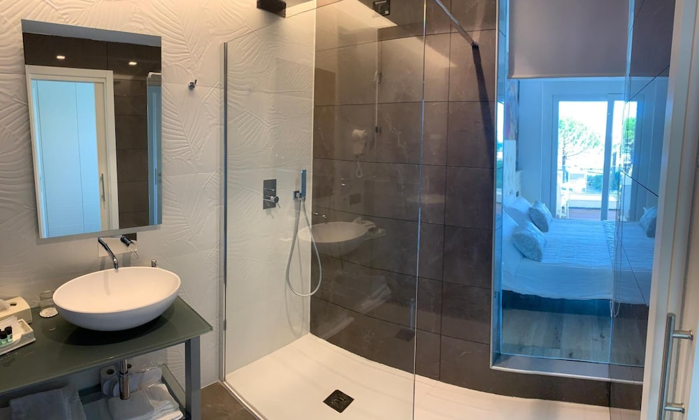 Park Hotel Cellini 47/50