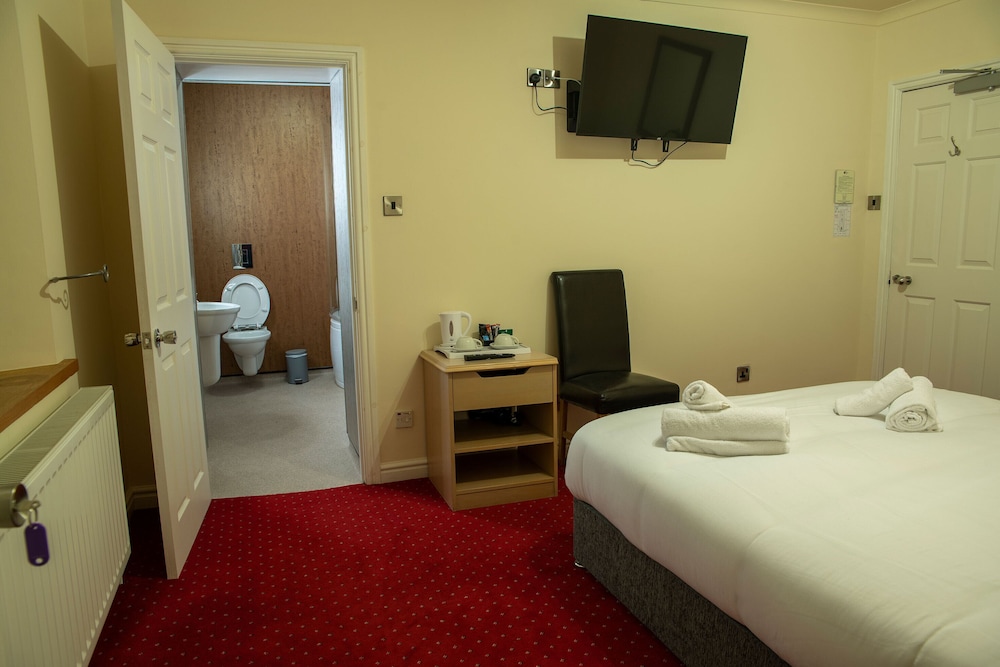 The Knighton Hotel by Payman Club 28/50