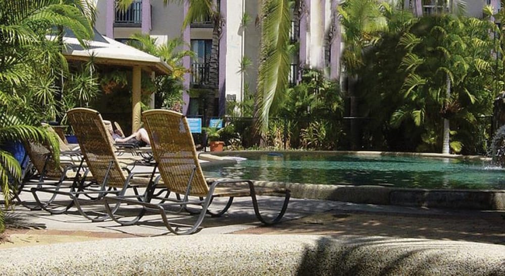 BOHEMIA RESORT CAIRNS 40/45