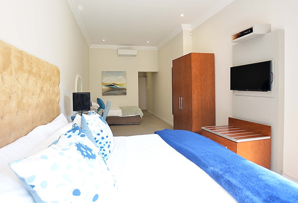 The Sir David Boutique Guest House 12/50