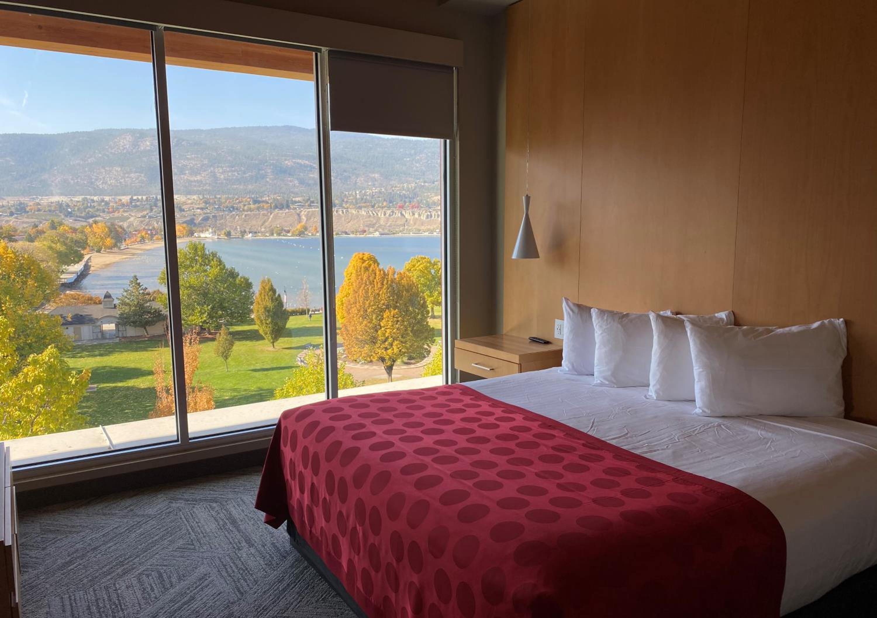 Suite, Partial Lake View, West Wing