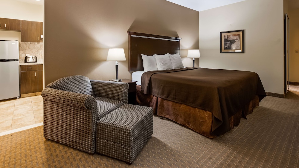Suite, King Bed, Kitchenette, Accessible