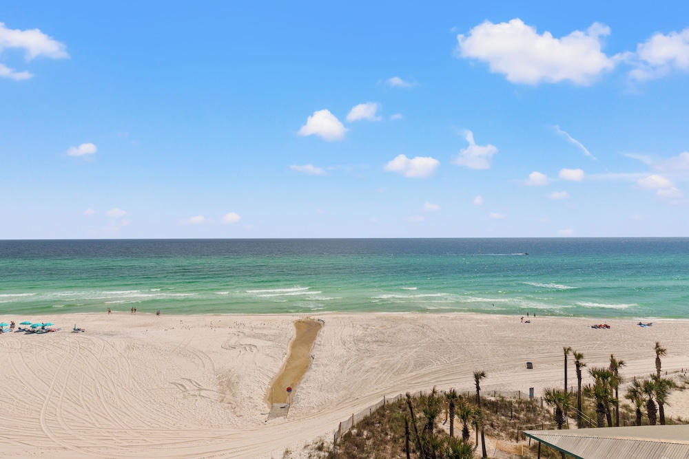 Sandpiper Beacon Beach Resort 40/50