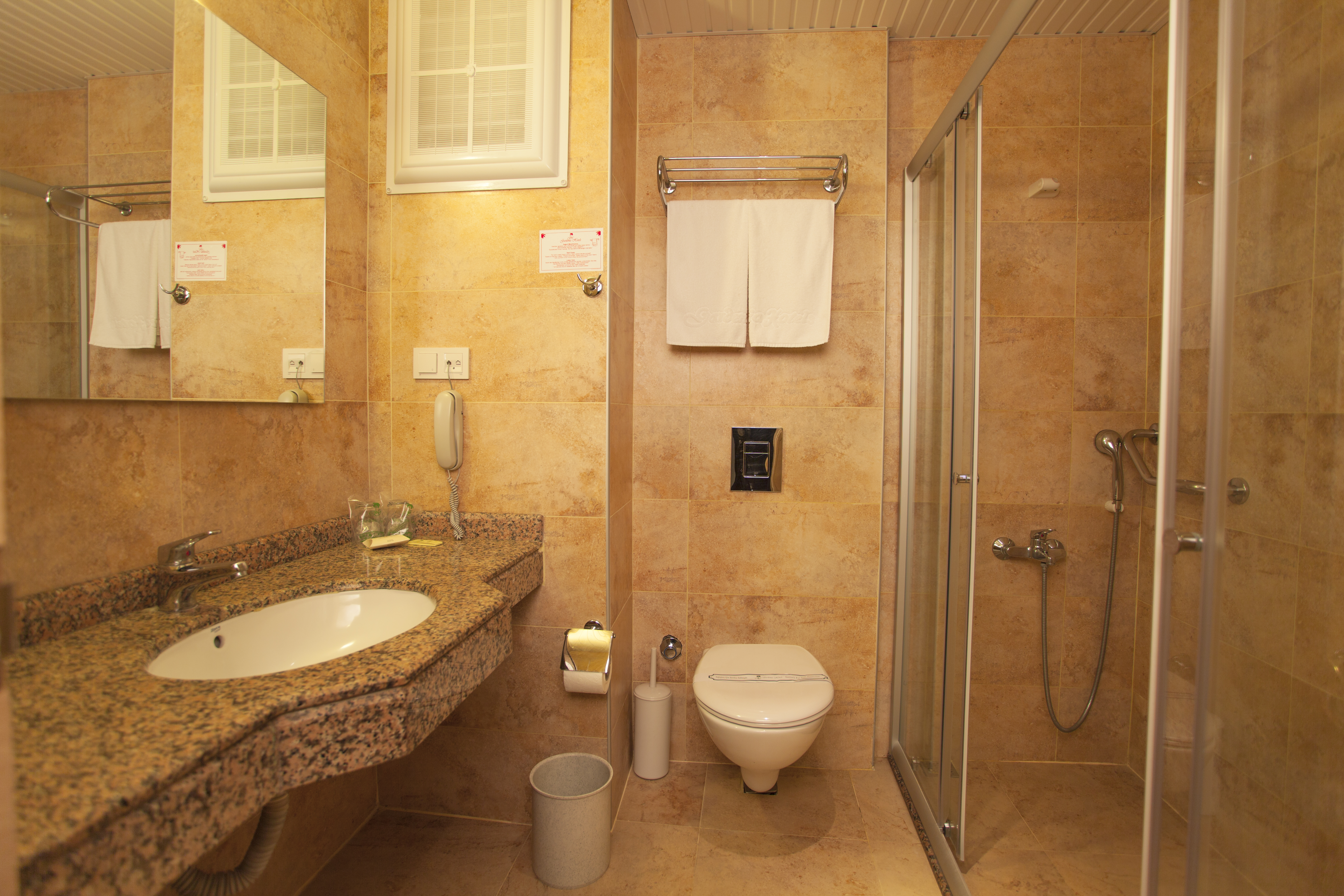 Gardenia Hotel 27/28