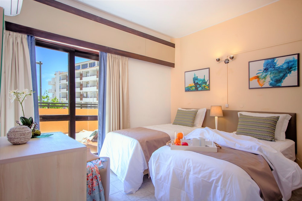 CLASSIC, APARTMENT, SEA VIEW
