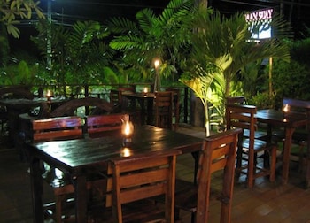 Baan Suay Hotel 4/40