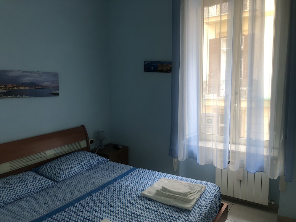 B B Quattro Palazzi Napoli 19/48