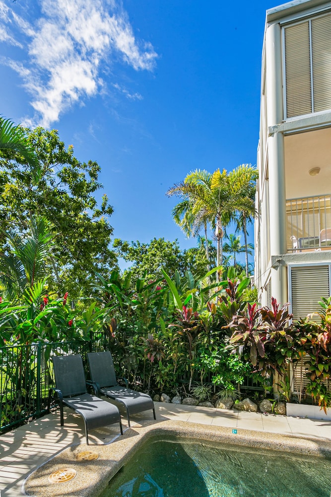 Port Douglas Apartments 6/67