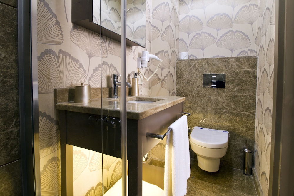 Alba Hotel 24/26