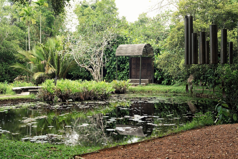 Lunuganga Estate 38/49