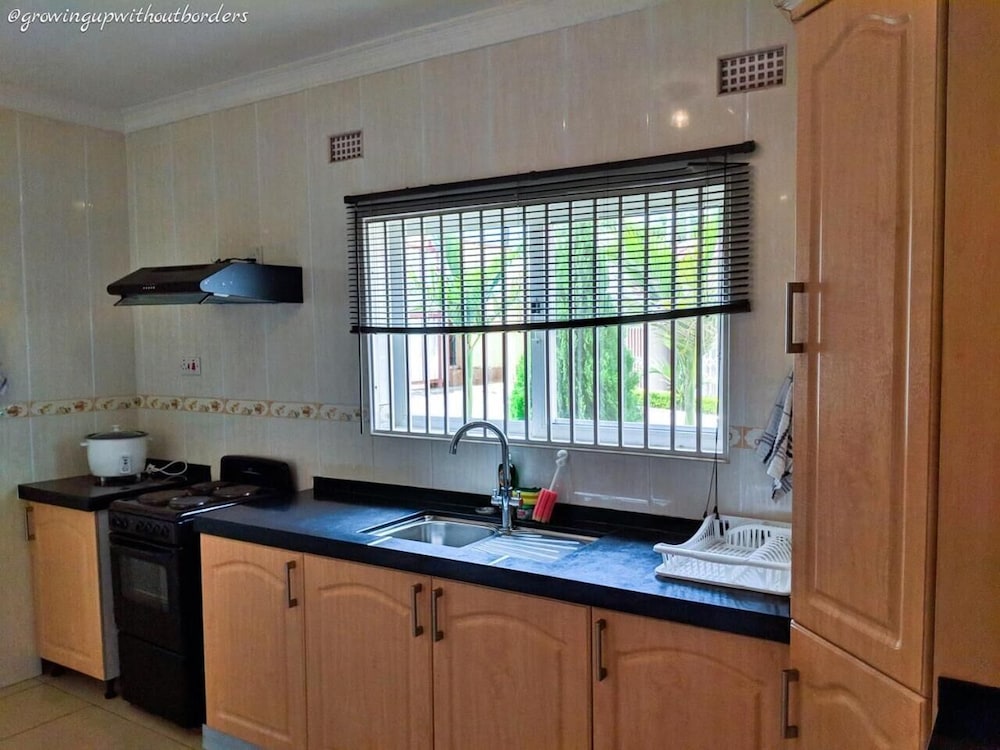 Home Up Guest House 23/25