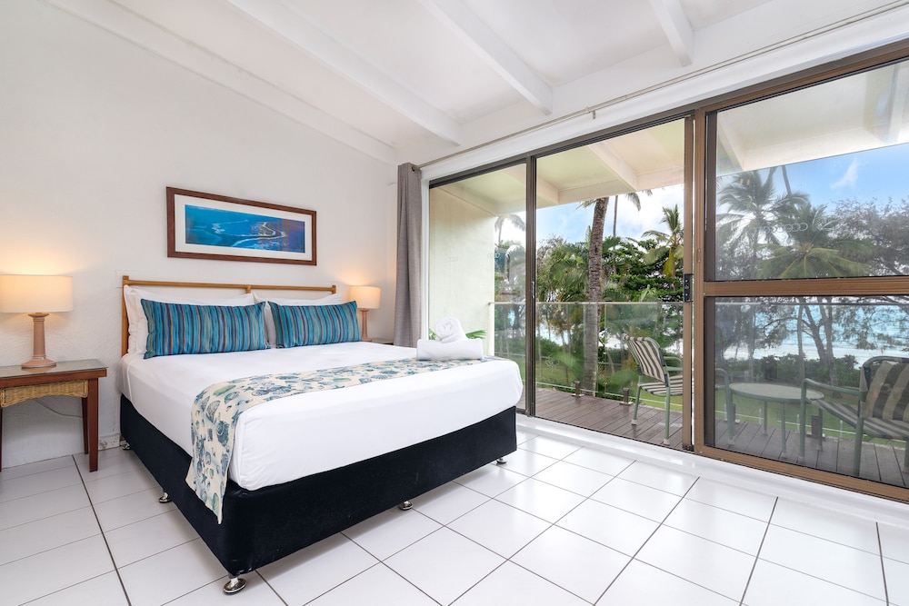 Latitude 16 Port Douglas Beachfront Terrace 13/50