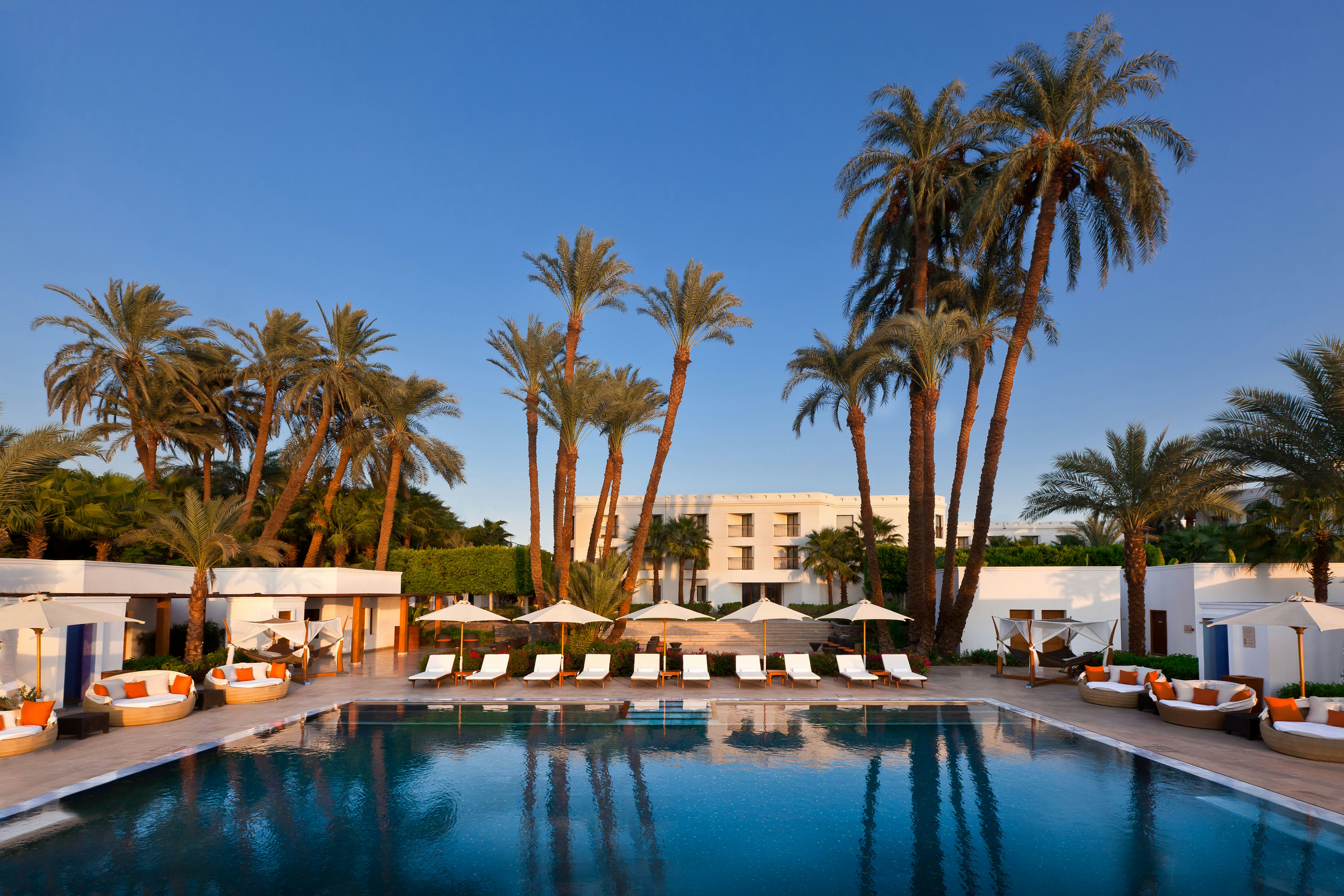 Hilton Luxor Resort and Spa 79/85