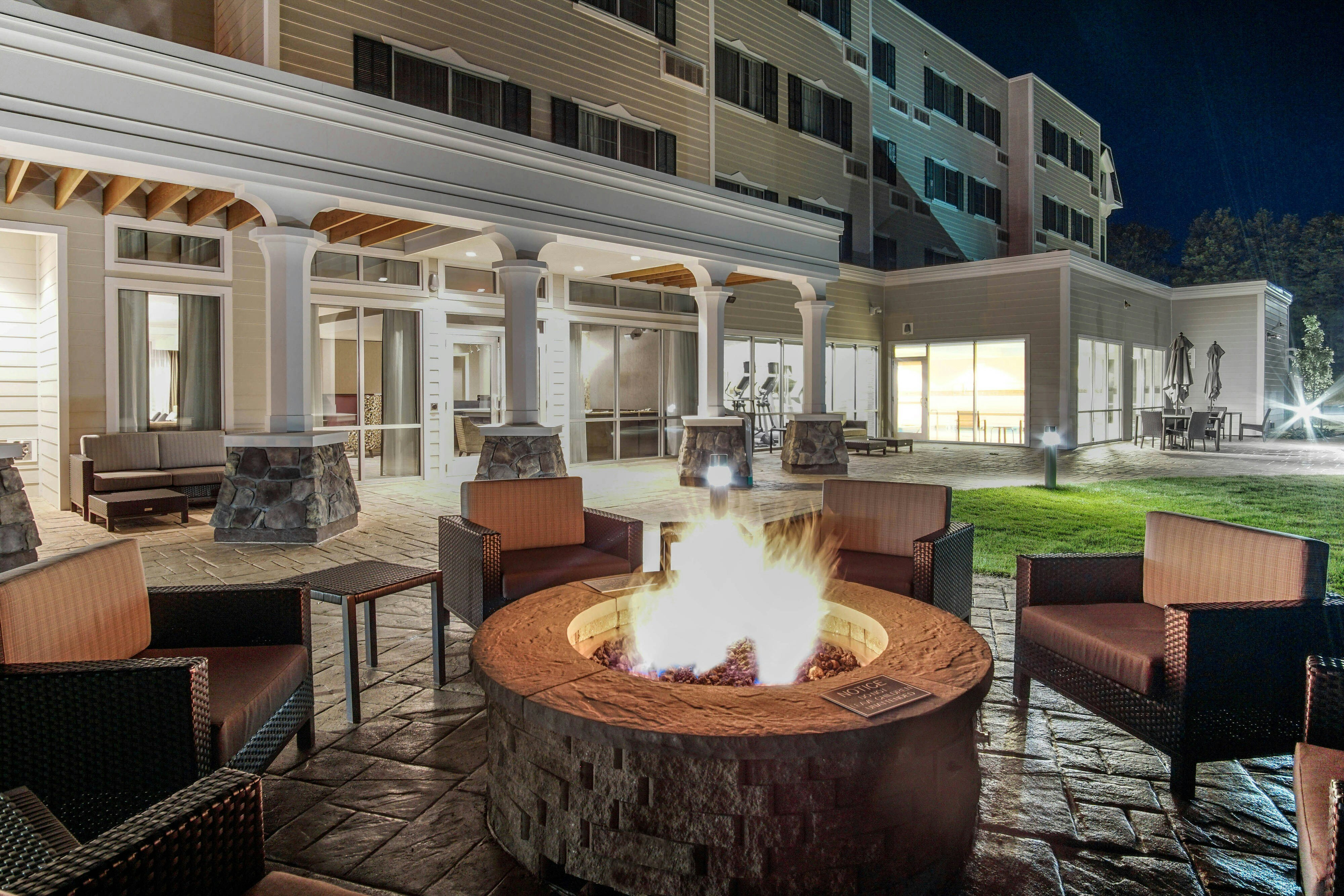 Courtyard Lenox Berkshires 6/9