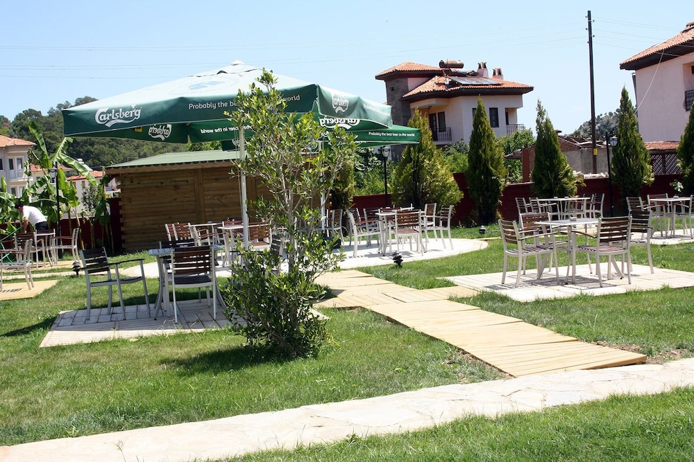 The One Club Hotel 42/50