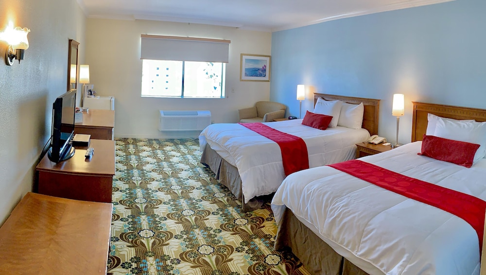 Ramada by Wyndham Los Angeles/Koreatown West 12/33