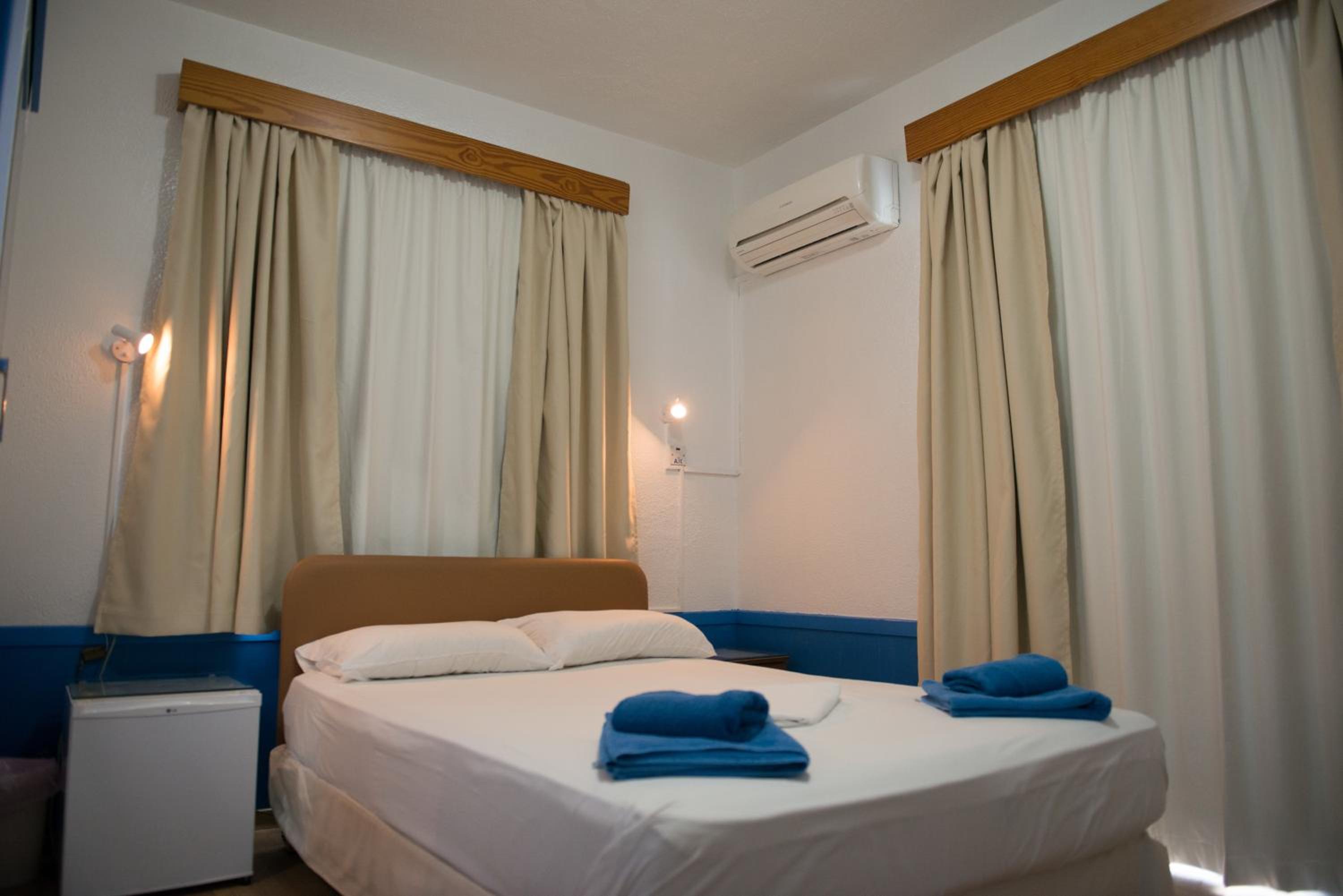 Le Village Hotel 15/50