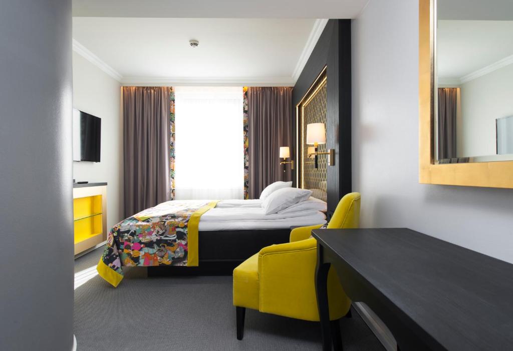 Room, Single