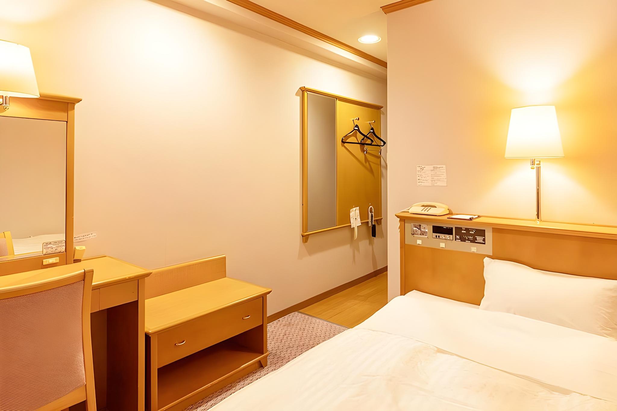 Semi Room, Standard, Single, Semi Double Bed, Smoking