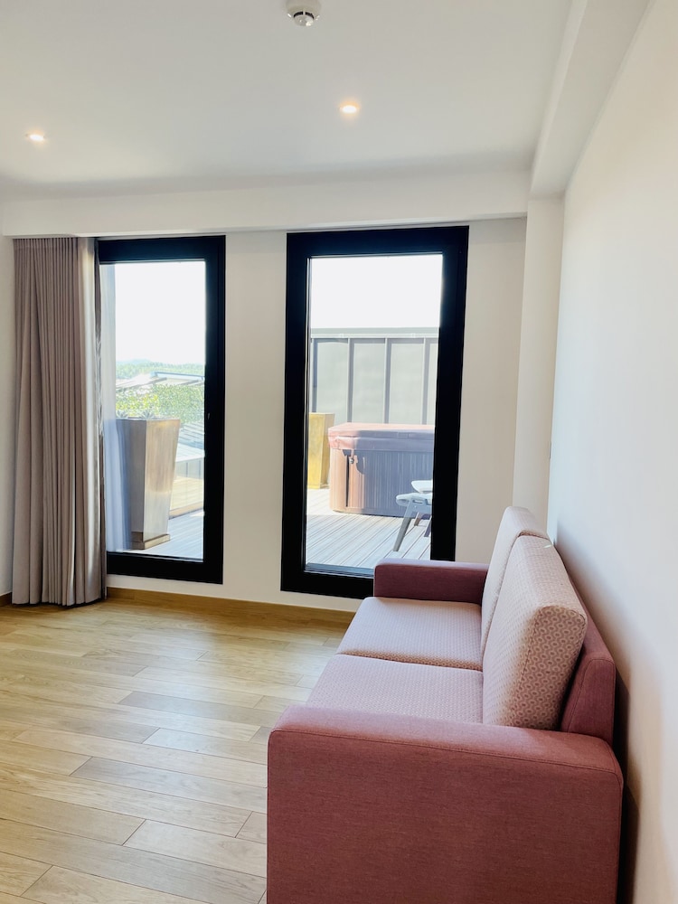 Castelo Hotel 50/64