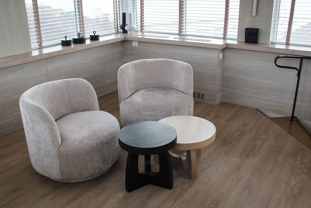 WESTCORD HOTEL SCHYLGE 36/67