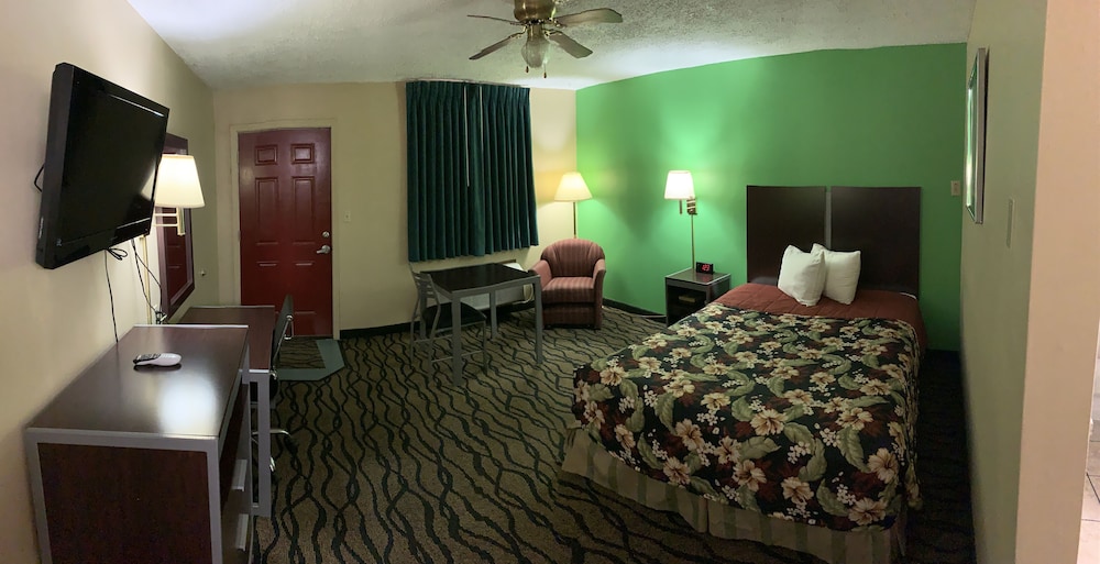 Thunderbird Inn 16/35